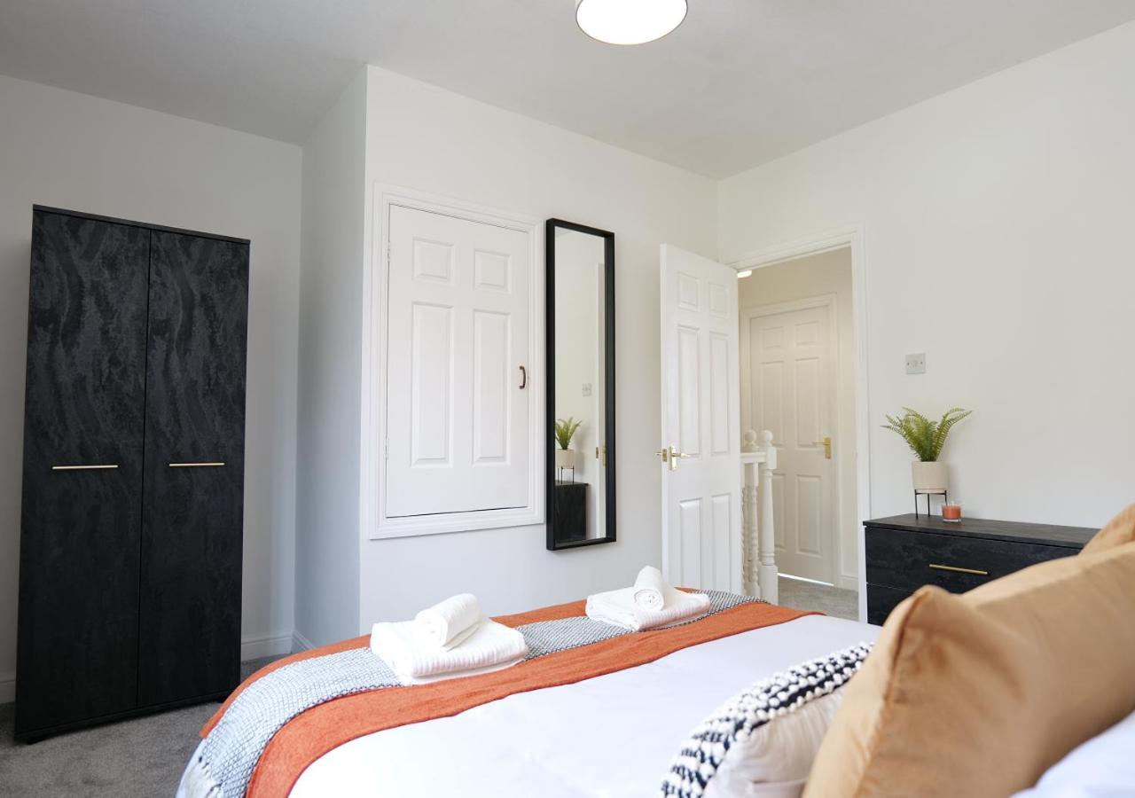 Modern Spark Home With Parking, Garden, Wi-Fi Birmingham Extérieur photo