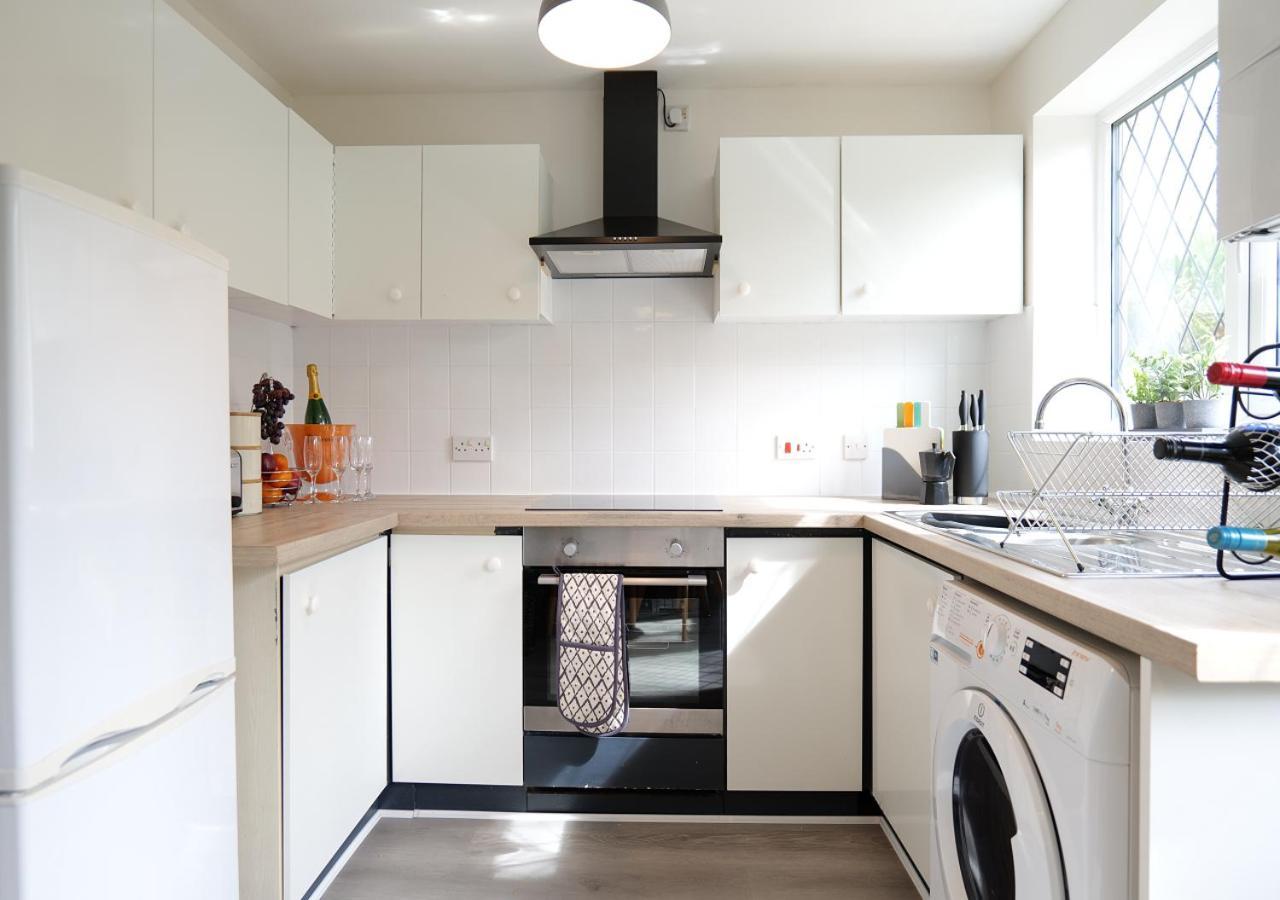 Modern Spark Home With Parking, Garden, Wi-Fi Birmingham Extérieur photo